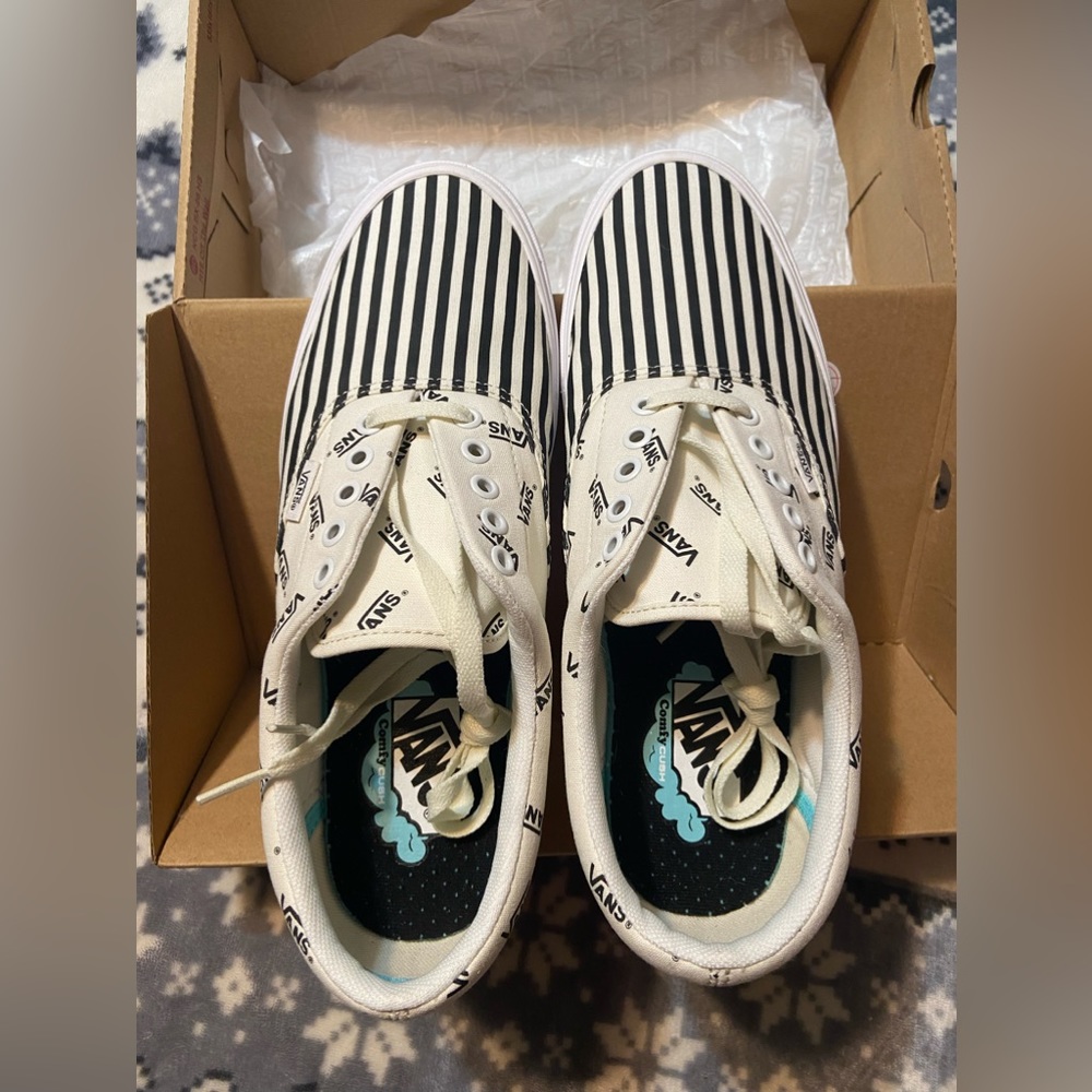 New woman Vans sz 11